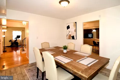 Dining - 2806 Farris Ln, Bowie, MD 20715 photo 2 of 7