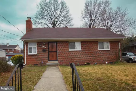 8029 New Riggs Rd, Hyattsville, MD 20783