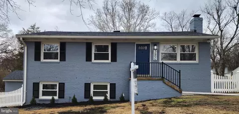 3604 Village Dr N, Marlboro, MD 20772