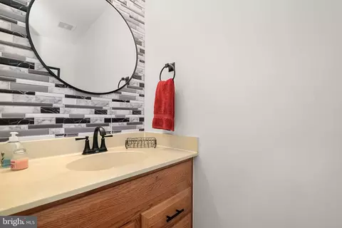 Bath - 9335 Copernicus Dr, Lanham, MD 20706 photo 1 of 6
