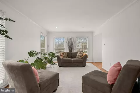 Living - 9335 Copernicus Dr, Lanham, MD 20706 photo 5 of 8