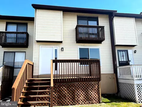 11311 Laurelwalk Dr #172, Laurel, MD 20708