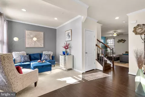 10300 Galaxy View Ln, Lanham, MD 20706 photo 4