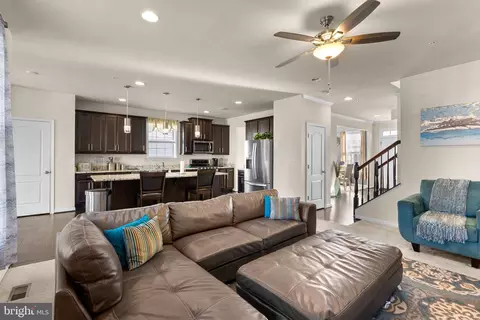 10300 Galaxy View Ln, Lanham, MD 20706 photo 12