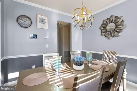10300 Galaxy View Ln, Lanham, MD 20706 photo 8