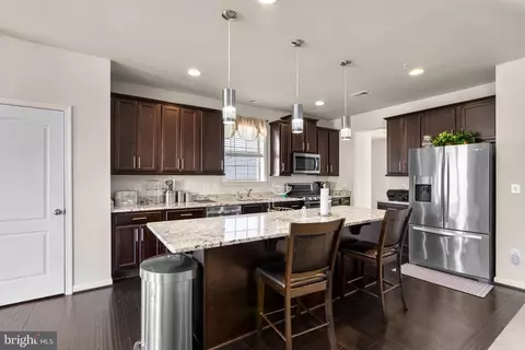 10300 Galaxy View Ln, Lanham, MD 20706 photo 17