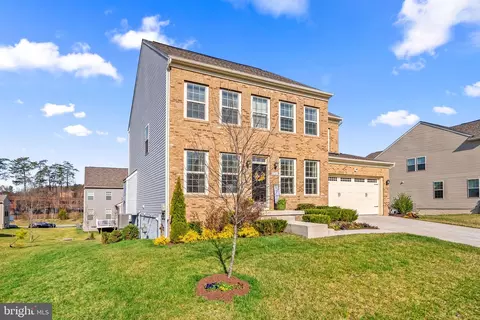 10300 Galaxy View Ln, Lanham, MD 20706 photo 2