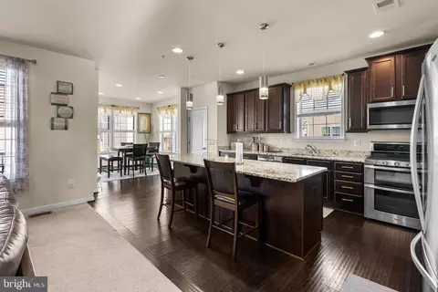 10300 Galaxy View Ln, Lanham, MD 20706 photo 13