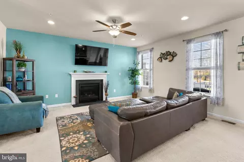 10300 Galaxy View Ln, Lanham, MD 20706 photo 10