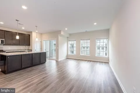 Living - 5518 Lanteen St, Lanham, MD 20706 photo 3 of 3