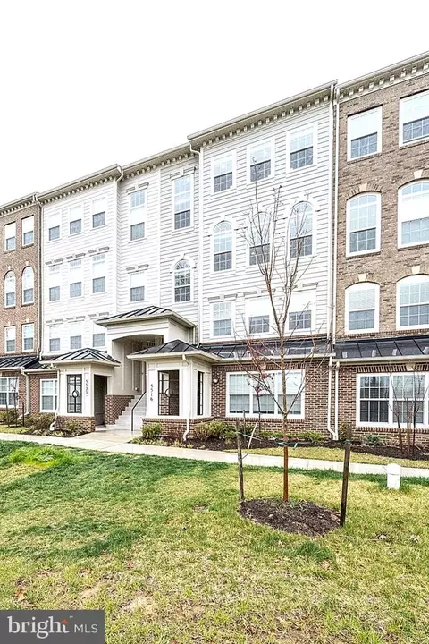 Exterior - 5518 Lanteen St, Lanham, MD 20706 photo 2 of 2