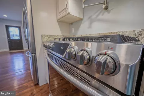 Kitchen - 9701 Massie Dr, Clinton, MD 20735 photo 5 of 15