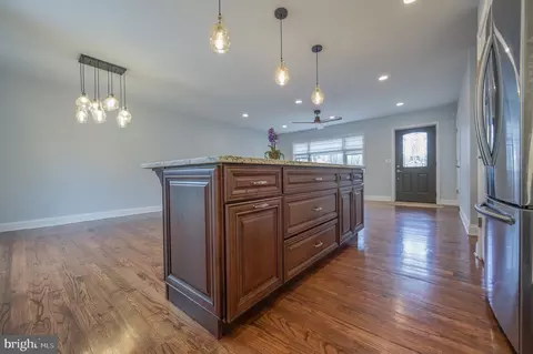 Dining - 9701 Massie Dr, Clinton, MD 20735 photo 4 of 4
