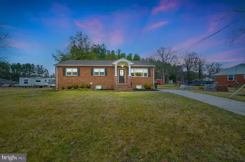 Exterior - 9701 Massie Dr, Clinton, MD 20735 photo 2 of 10
