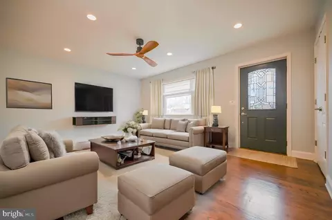 Living - 9701 Massie Dr, Clinton, MD 20735 photo 1 of 4
