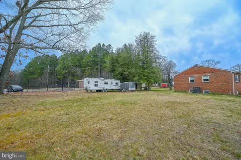 Exterior - 9701 Massie Dr, Clinton, MD 20735 photo 4 of 10