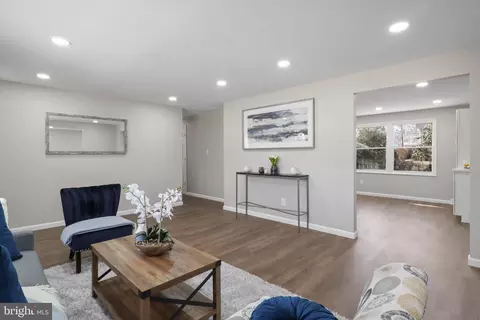 Living - 6402 Cipriano Rd, Lanham, MD 20706 photo 4 of 7