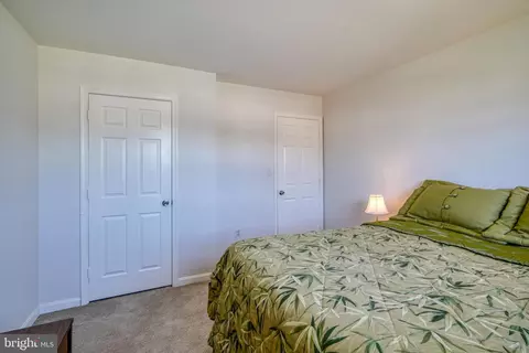 Bedroom - 10406 Libation Ct, Clinton, MD 20735 photo 15 of 17