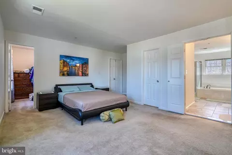 Bedroom - 10406 Libation Ct, Clinton, MD 20735 photo 6 of 17