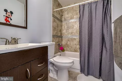 Bath - 10406 Libation Ct, Clinton, MD 20735 photo 9 of 13