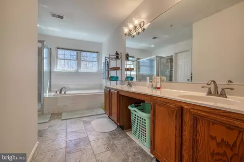 Bath - 10406 Libation Ct, Clinton, MD 20735 photo 3 of 13