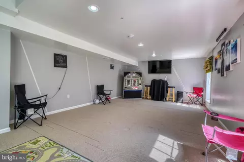 Exterior - 10406 Libation Ct, Clinton, MD 20735 photo 7 of 16