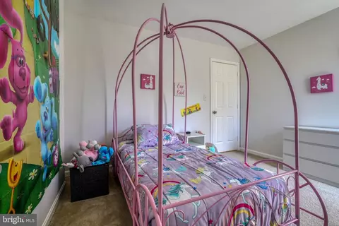 Bedroom - 10406 Libation Ct, Clinton, MD 20735 photo 8 of 17