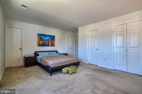 Bedroom - 10406 Libation Ct, Clinton, MD 20735 photo 5 of 17