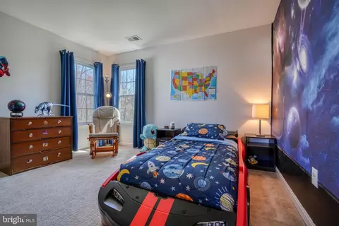 Bedroom - 10406 Libation Ct, Clinton, MD 20735 photo 10 of 17