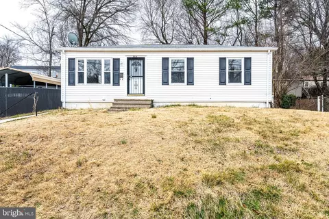 5514 Duchaine Dr, Lanham, MD 20706