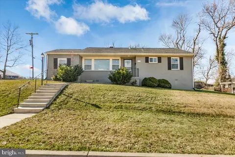 3313 25th Ave, Temple Hills, MD 20748