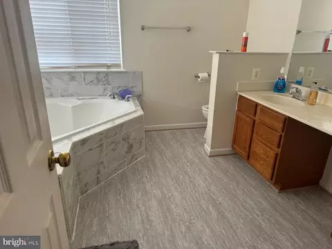 14914 Dennington Dr, Bowie, MD 20721 photo 2