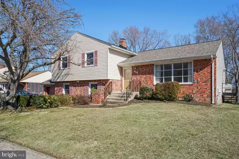 118 Weymouth St, Marlboro, MD 20774