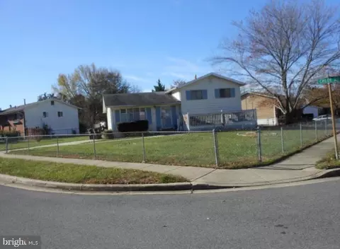 5501 Chloe Dr, Oxon Hill, MD 20745