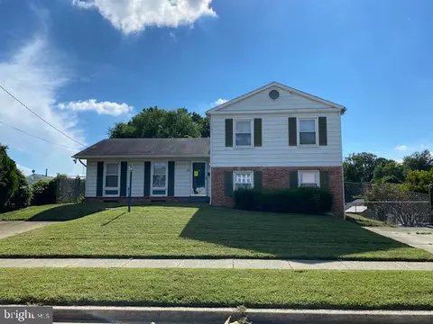 302 Yorknolls Dr, Capitol Heights, MD 20743