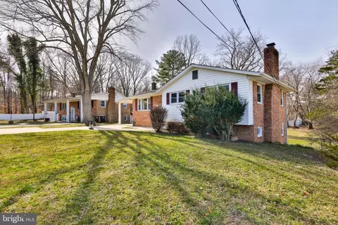 Exterior - 9703 David Dr, Clinton, MD 20735 photo 9 of 10