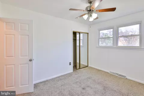 Bedroom - 9703 David Dr, Clinton, MD 20735 photo 3 of 4