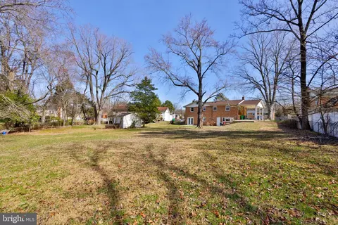 Exterior - 9703 David Dr, Clinton, MD 20735 photo 4 of 10