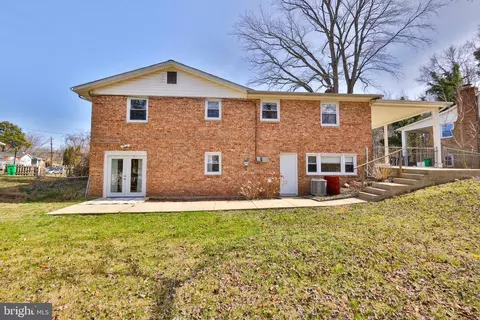 Exterior - 9703 David Dr, Clinton, MD 20735 photo 5 of 10