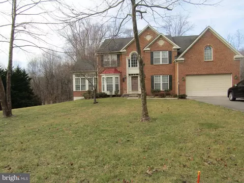 7009 Brentwood Dr, Marlboro, MD 20772