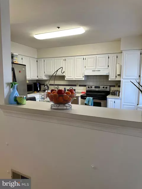 Kitchen - 15819 Erwin Ct, Bowie, MD 20716 photo 1 of 5