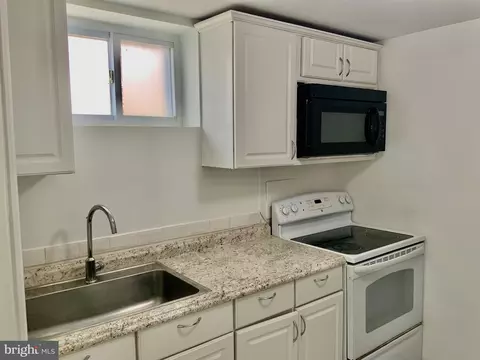 Kitchen - 9011 3rd St, Lanham, MD 20706 photo 4 of 5