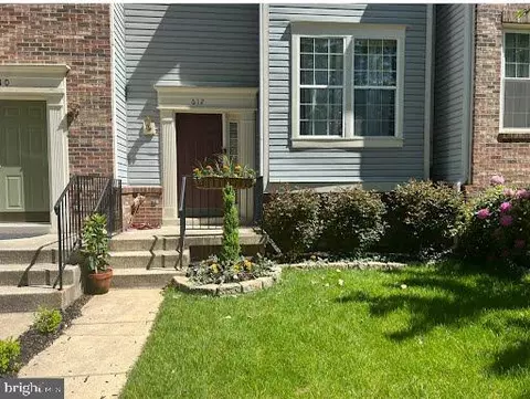 612 Lisle Dr, Bowie, MD 20721