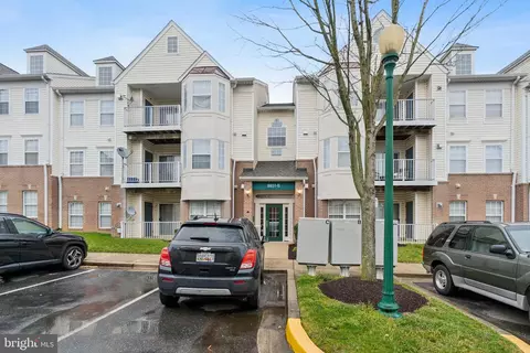 8931 Town Center Cir #308-B, Marlboro, MD 20774