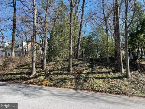 4310 A Underwood St, University Park, MD 20782