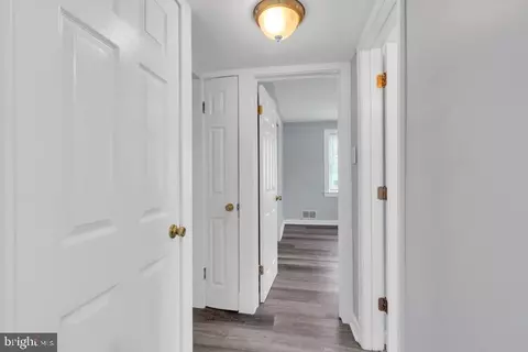 Entry Way - 13302 Williams Dr, Brandywine, MD 20613 photo 2 of 3