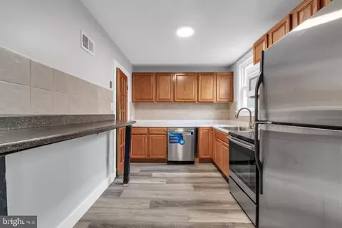 Kitchen - 13302 Williams Dr, Brandywine, MD 20613 photo 1 of 5