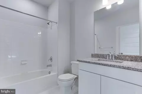 Bath - 5814 Savannah Dr, Brandywine, MD 20613 photo 1 of 4