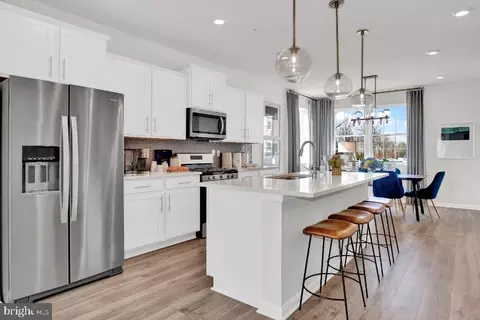 Kitchen - 8705 Cherrybark Rd, Clinton, MD 20735 photo 2 of 4