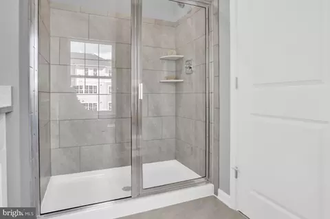 Bath - 8705 Cherrybark Rd, Clinton, MD 20735 photo 5 of 5